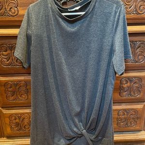XL grey tshirt